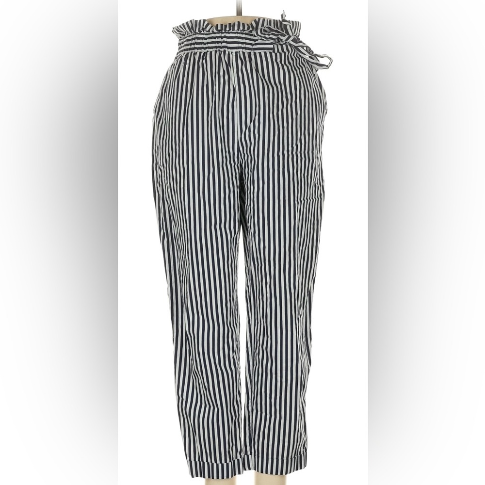 Zara Basic Pants with Tie in navy blue and white stripes. 
Size: Small
